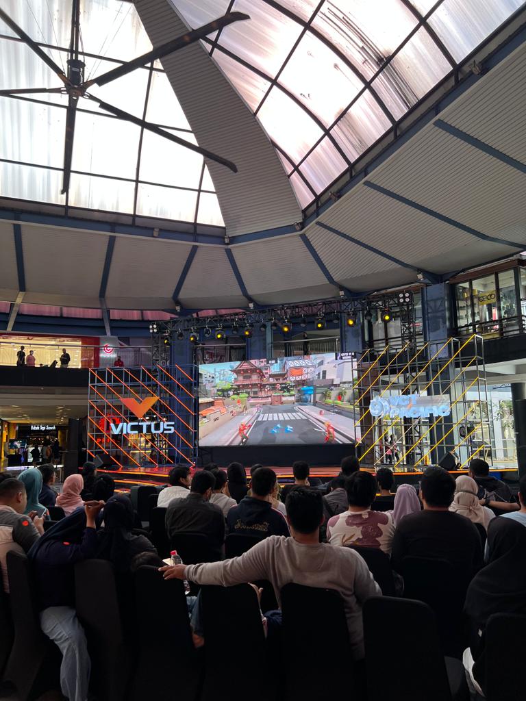 Yeni10Yuli's tweet photo. Seru ada petualangan luar biasa bareng HP Victus nih di Victus VCT Viewing Party 2023  kalian yakin ga penasaran kalo aku sih penasaran pengen kesana #HPVictus #victusVCT https://t.co/s2IMnLEtmj