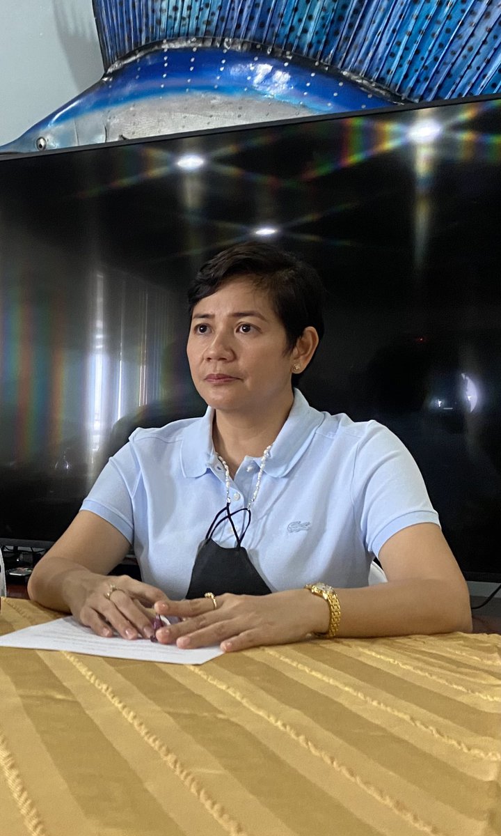 Kapag binasa mo ang desisyon ng Comelec sa kung sino ang dapat pumalit kay Legazpi Mayor Geraldine Rosal, na sinubukan nilang i-disqualify, baka mapasabi ka ng... "teka muna."

I wrote a Rappler story about this, pero let me use more casual language to explain.  🧵