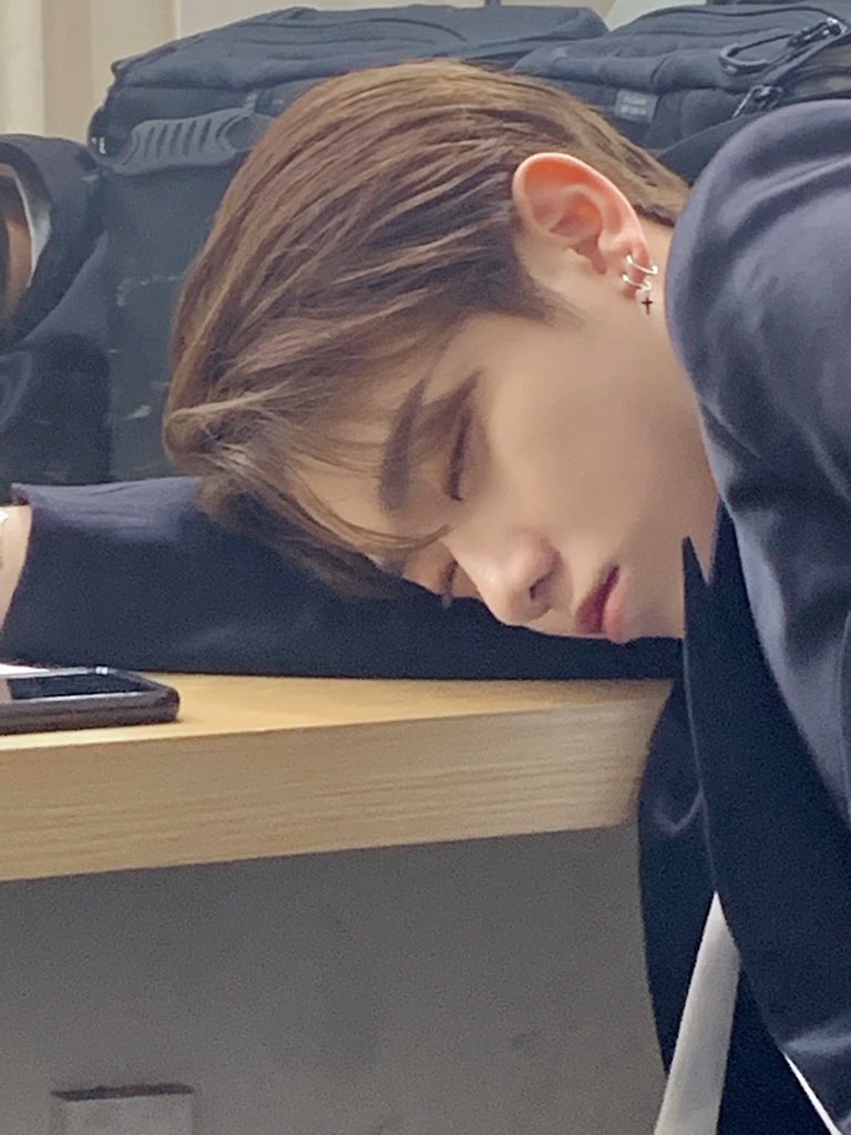 kdnn_5's tweet photo. 𝑰𝒕'𝒔 𝒔𝒐 𝒄𝒖𝒕𝒆 🪄♡ https://t.co/jNkPcLpTSE