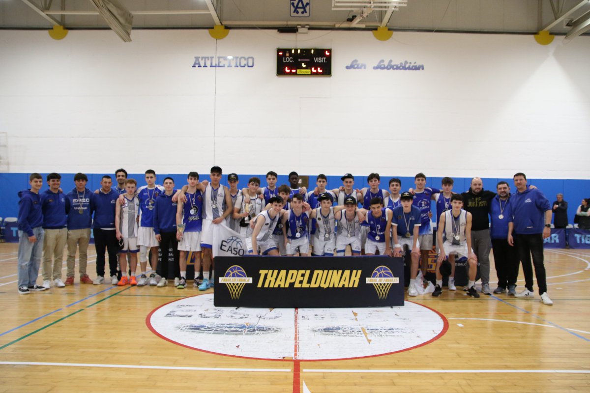 fgbaloncesto's tweet photo. @iosu_hans @Askatuak @BasketAtletico @mikelodri Zorionak @iosu_hans eta eskerrik asko.
👏👏👏 @easobasket
#FinalenFinala🏆
#SaskiGipuzkoa🏀 https://t.co/as3AM0lsdC