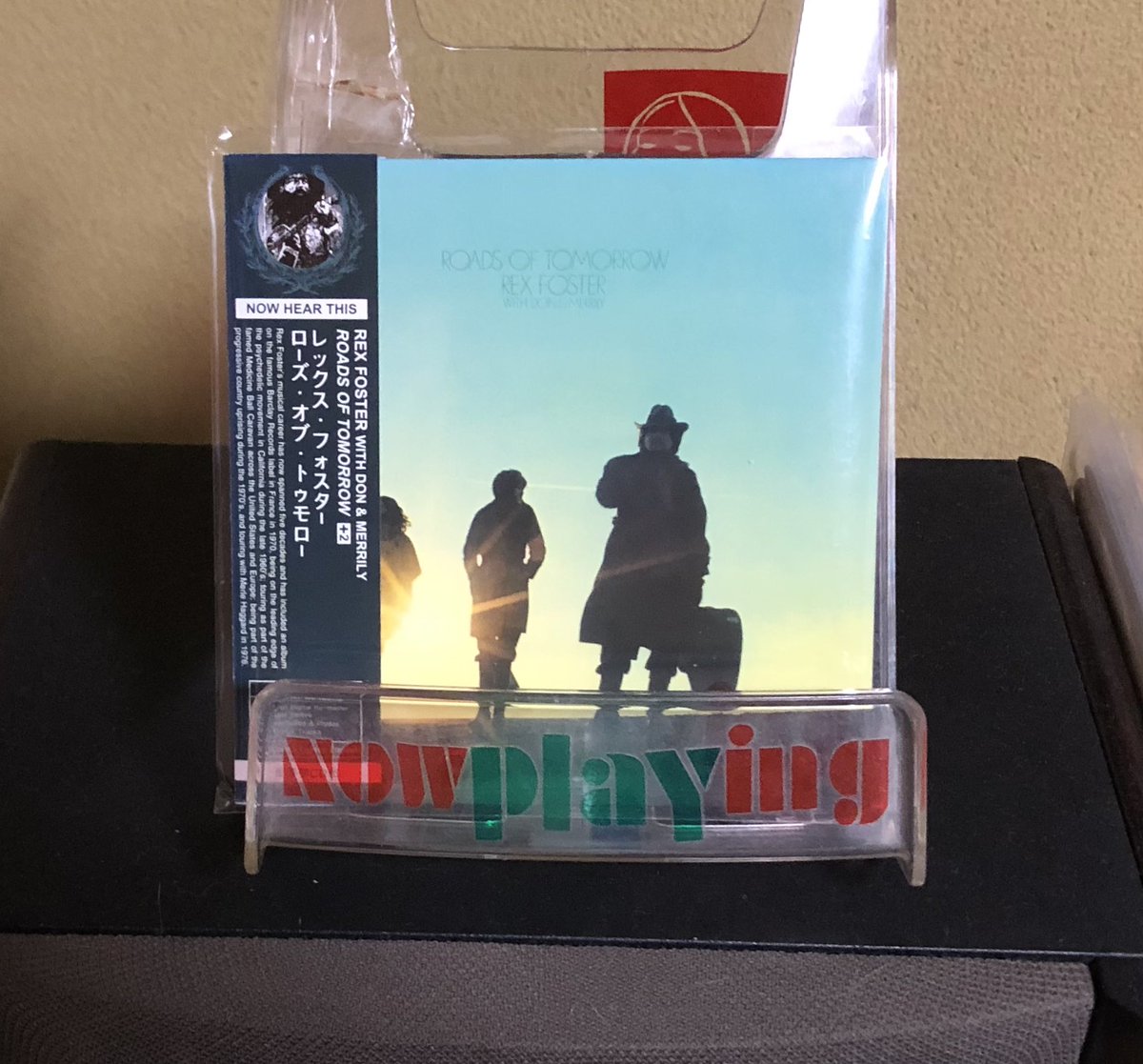 kura_mo's tweet photo. 昨日は久々に時間をかけてゆっくりレコ掘り。珍しくCDもチェックしてみたけど安いね!今が買い時だな〜と改めて。サブスクに来てないのも多いしね。これも出た当時欲しかったやつだけど今や480円。最高です #CD #rexfoster https://t.co/RKldYqW6kd