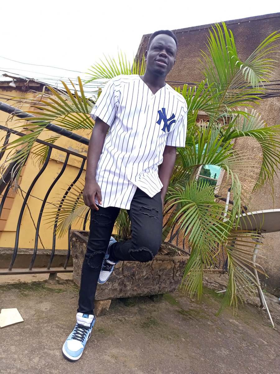 Adam__Nisar's tweet photo. You All Can shoot your shot but am bullet proof........ #CertifiedDrip💯🔥 https://t.co/zfxMZNlgDC