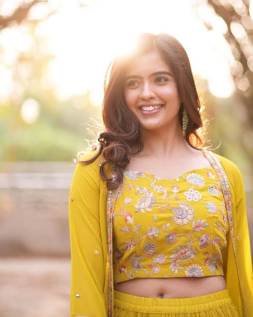 vishnuviews's tweet photo. Happy birthday @Actor_Amritha wishing you the best for all your upcoming movies ☺ 👏 👍
#happybirthdayamrithaaiyer
#HBDAmritha #AmrithaAiyer #birthday https://t.co/WVWuurBomh
