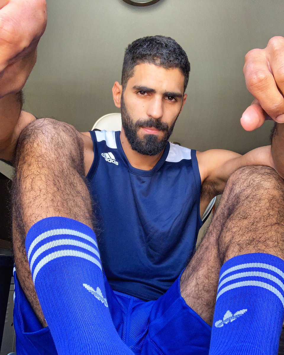 KarimHyde_'s tweet photo. Me vestí de azul y me eché un par de fotos https://t.co/2NKHsBTZYD