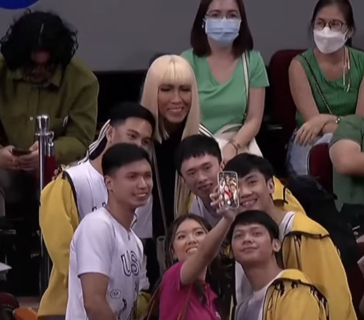 Vice Ganda with her little ponies in UST MVT! @vicegandako @joshinicism