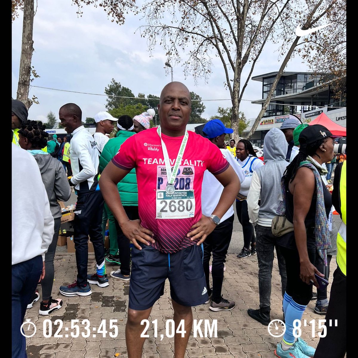 Sphagumbi's tweet photo. We are still at it, defying our bodies. Four minutes improvement from my last last 21km. Remember, the journey of a thousand miles begins with leaving the couch 🛋️🤩
#ModerfonteinHalfMarathon https://t.co/d3eopwooIR