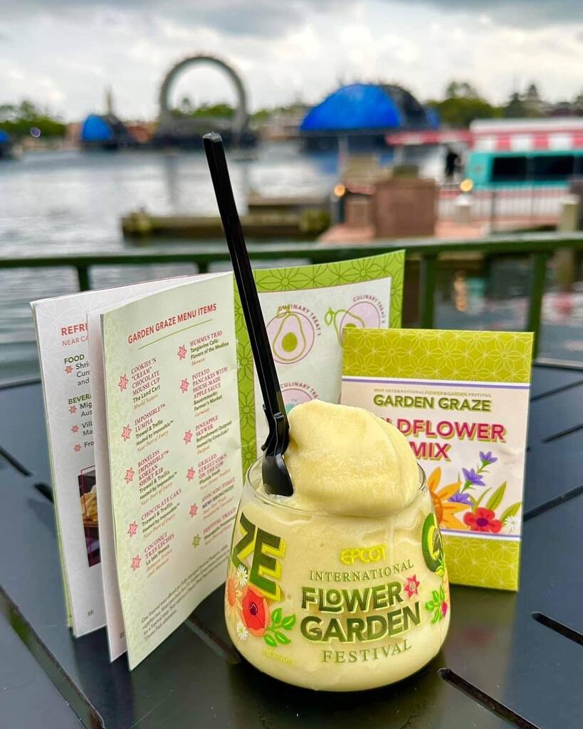 SamsDisneyDiary's tweet photo. Did someone say fresh sweet treat?! 💛 Don’t mind if we do! 
.
.
.
#epcot #flowerandgardenfestival #disneyfood #dolewhip #Disney100 #allthedisneythrills #samsdisneydiary #epcotflowerandgardenfestival https://t.co/hICVkR2O87 https://t.co/CBAx6Vkabs