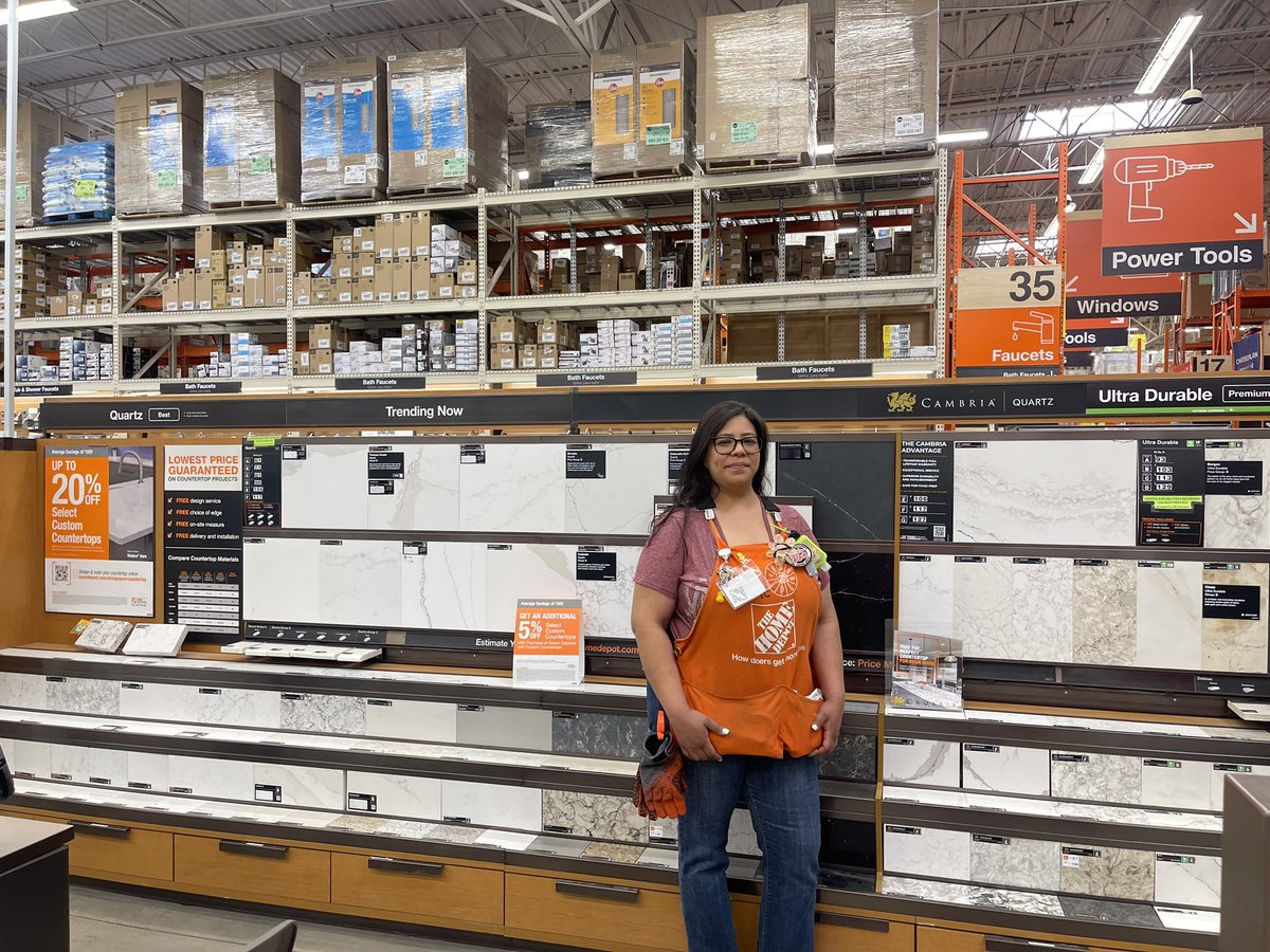 SweetCyn724's tweet photo. Driving leads in our Service events today. Let’s hope they turn into 🤑🤑🤑🤑 https://t.co/cNliGKeM1f