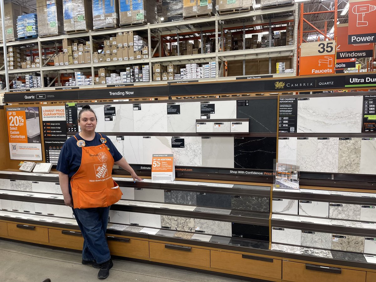 SweetCyn724's tweet photo. Driving leads in our Service events today. Let’s hope they turn into 🤑🤑🤑🤑 https://t.co/cNliGKeM1f