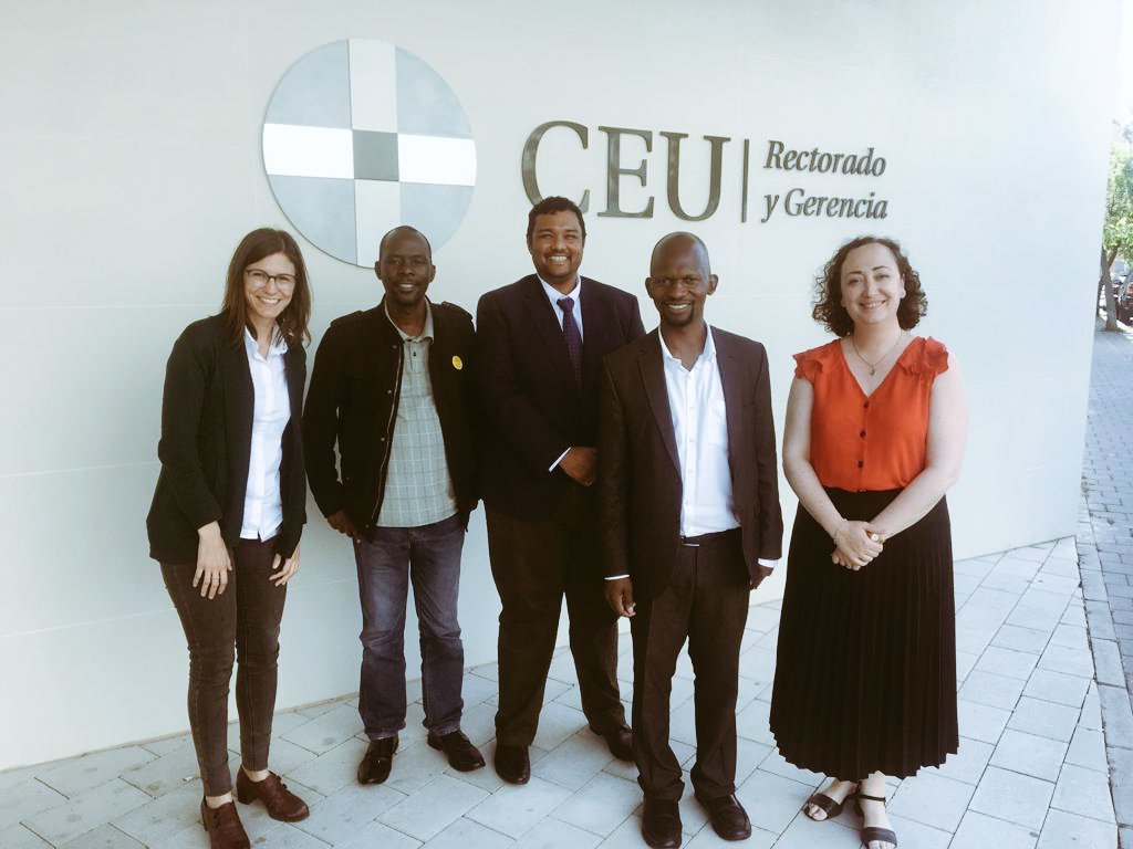 1/10: Gracias !   <a href="/medicinaUCH/">Medicina CEU-UCH</a> <a href="/uchceu/">Universidad CEU UCH</a>
This week (9th-12th May), I was warmly welcomed by Dean Profesora Veronica Veses, Faculty of Health Sciences, University CEU Cardenal Herrera, Valencia, Spain, and team.

CEU offers degree programs in Medicine, Pharmacy, Dentistry &amp; Nursing.