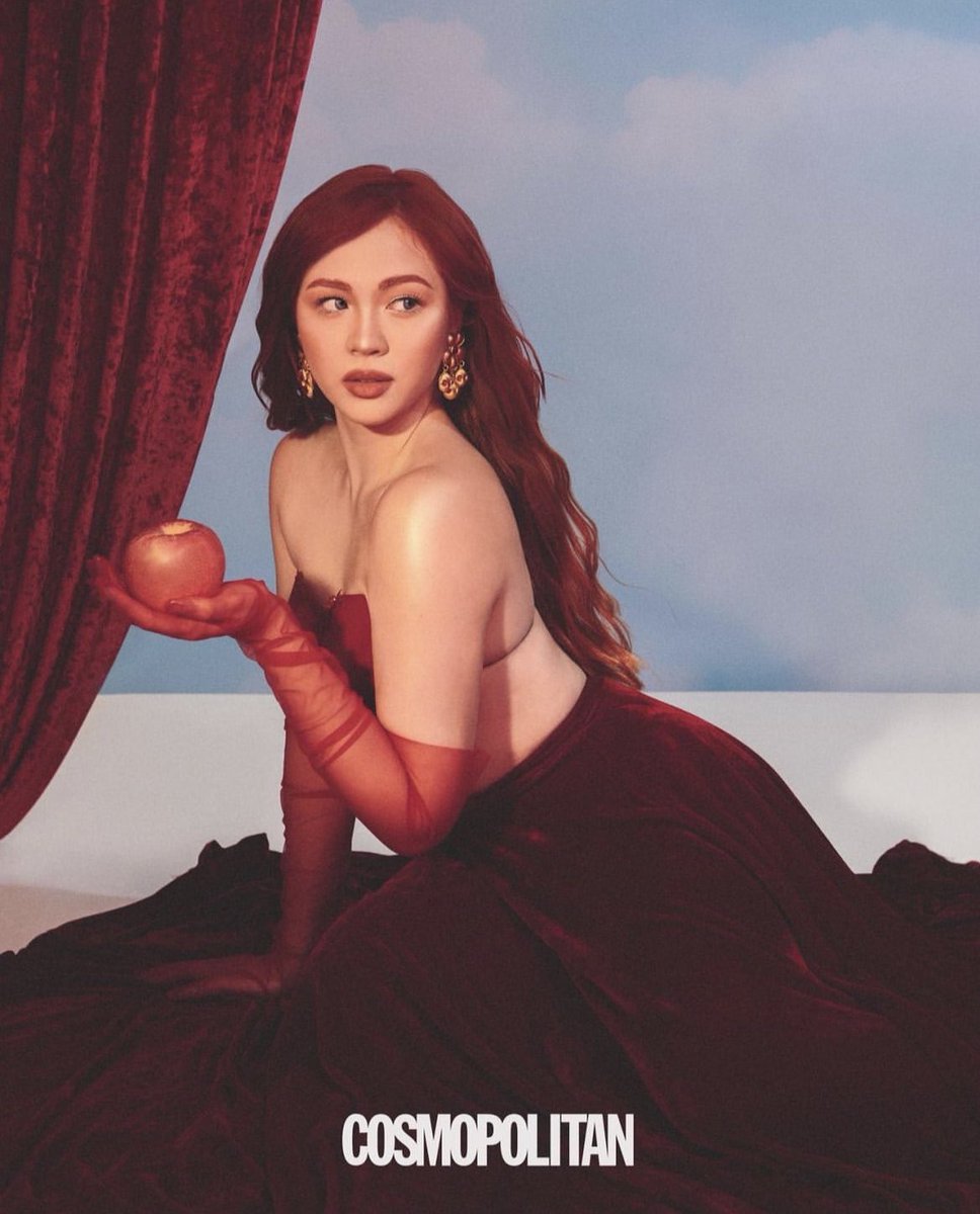 DARLENTINA_PH's tweet photo. IG Post | @cosmo_ph 
🖇️ https://t.co/Vo3l5EVF79

“Did you know that #JanellaSalvador was shortlisted with 12 other girls, before she eventually won the iconic role of Regina/Valentina in Darna?”

#JanellaForCosmo https://t.co/32y3CWPUW8