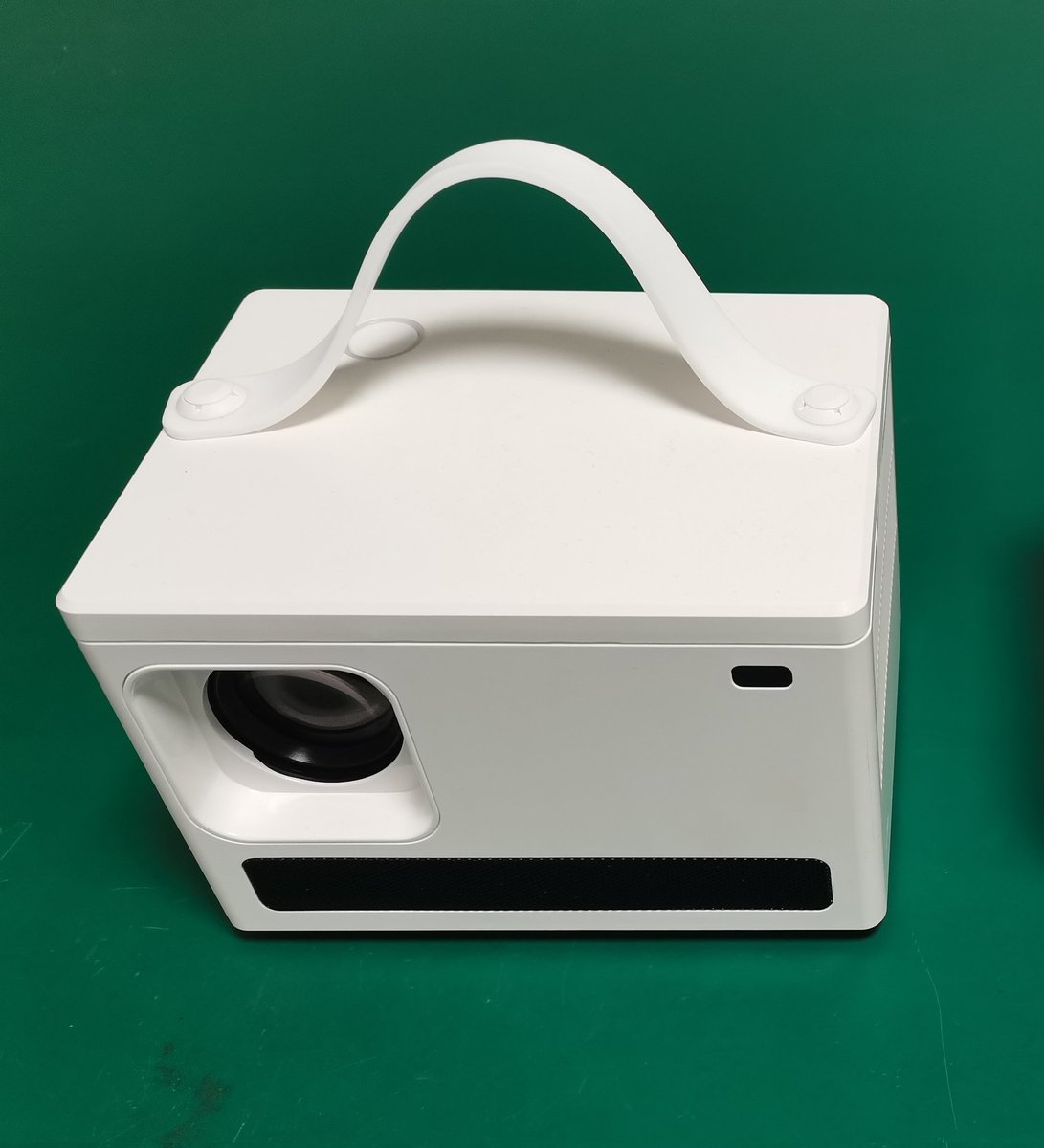 lsprojector's tweet image. mini smart projector with Android 10.0!max 120 inch!