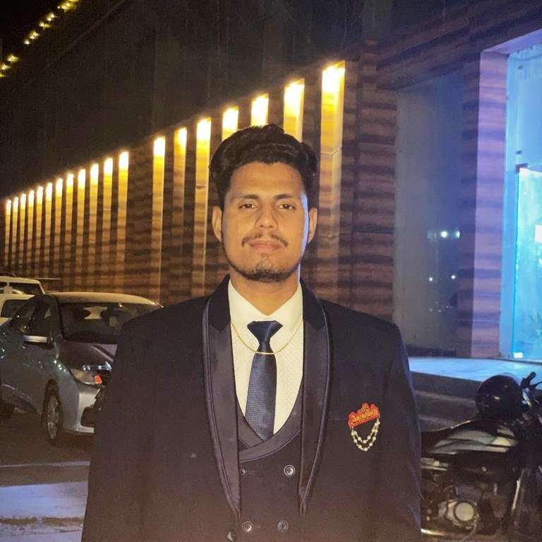 devgautam7617's tweet image. #NewProfilePic