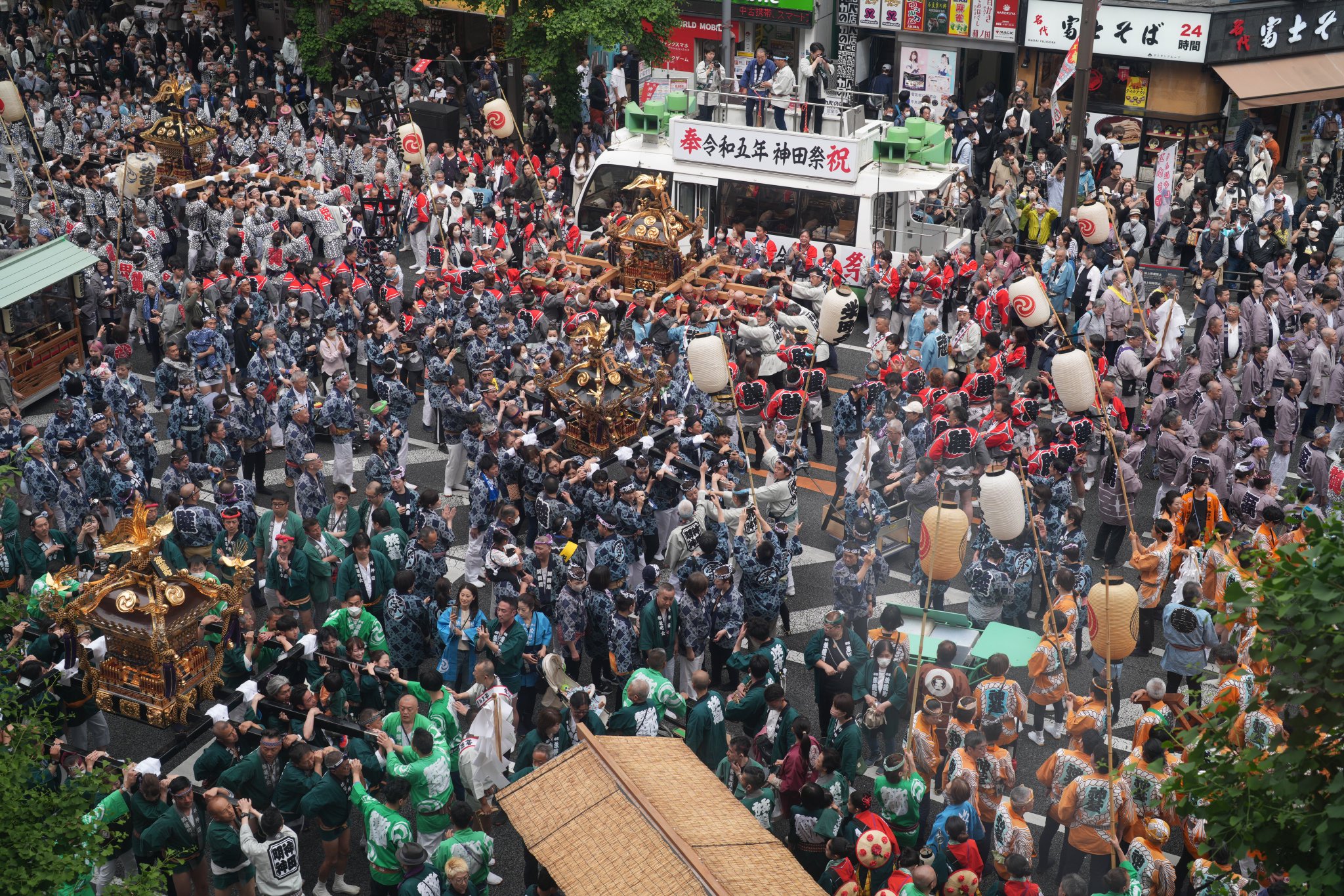 神田祭の都市祝祭論 神田祭の都市祝祭論: 戦後地域社会の変容と都市祭り | 秋野 淳一