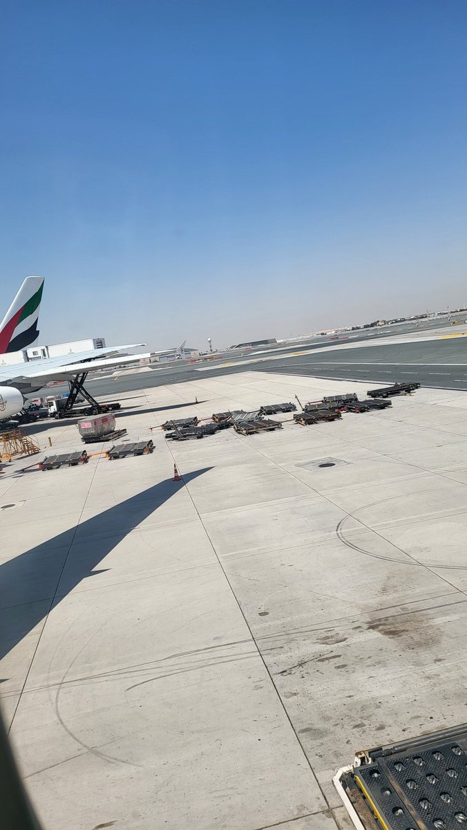 MishManners's tweet image. Made it to Antwerp for #Techorama 💛💚 who am I seeing here? Who should I look out for?