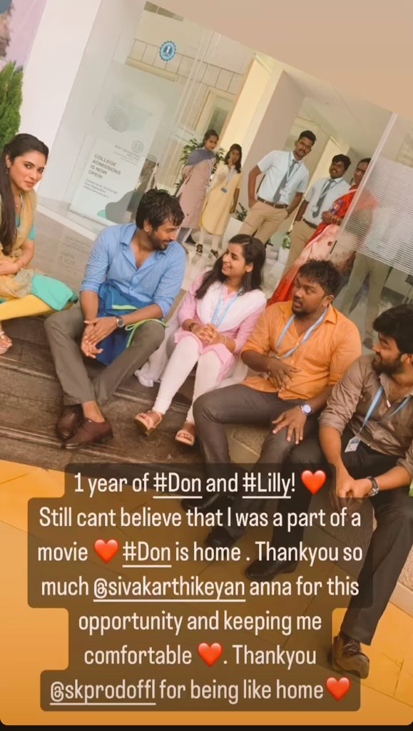 shivangikrish's tweet photo. One year of Don💜✨

@sivaangi_k 
@Siva_Kartikeyan 
@SKProdOffl 
@Bala_actor 
@VJVijay94027769 
@priyankaamohan 
@Dir_Cibi 

#don
#OneyearofDon 
#donmovie
#Sivaangi #Sivakarthikeyan #balaactor
#vjvijay #1YearOfDON https://t.co/PyQEtbdwP5
