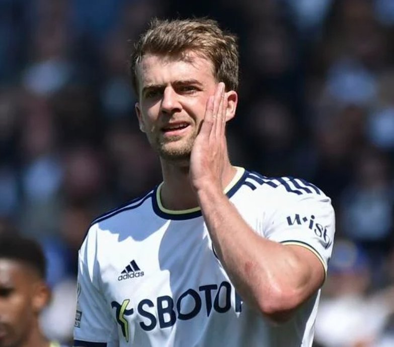 This is Patrick Bamford.

He has scored nearly 50 nearly goals for Leeds United and was major part of getting the club back into the Premier League after 16 years. 

He also missed a penalty yesterday.

The second point does not erase all of the first.

#lufc #mot #Bamford #alaw