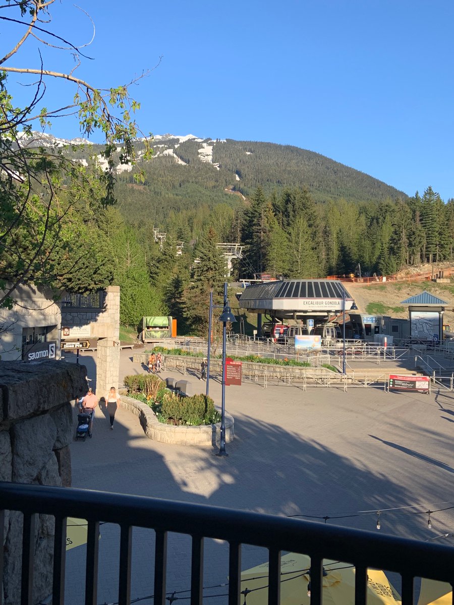 pamhung9's tweet photo. Made it to Whistler after adventures at the Richmond night market and a rudderless paddle board ride on the ocean! https://t.co/QKfhuiclF1