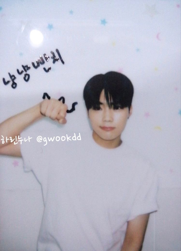 gunwookiebb's tweet photo. @PGW_GLOBAL guys… gunwook IS self claimed piggypuppy + tiger/cat, just not bear 😞 https://t.co/VlQRAtuv7U