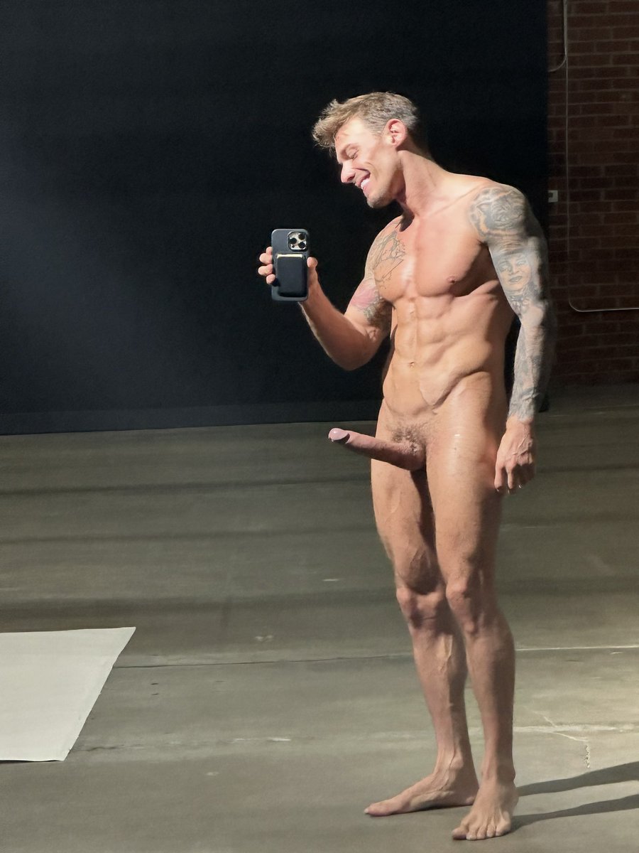 Diamond (@ChrisDiamond_x) on Twitter photo 2023-05-14 05:37:02 My OF is FRE...