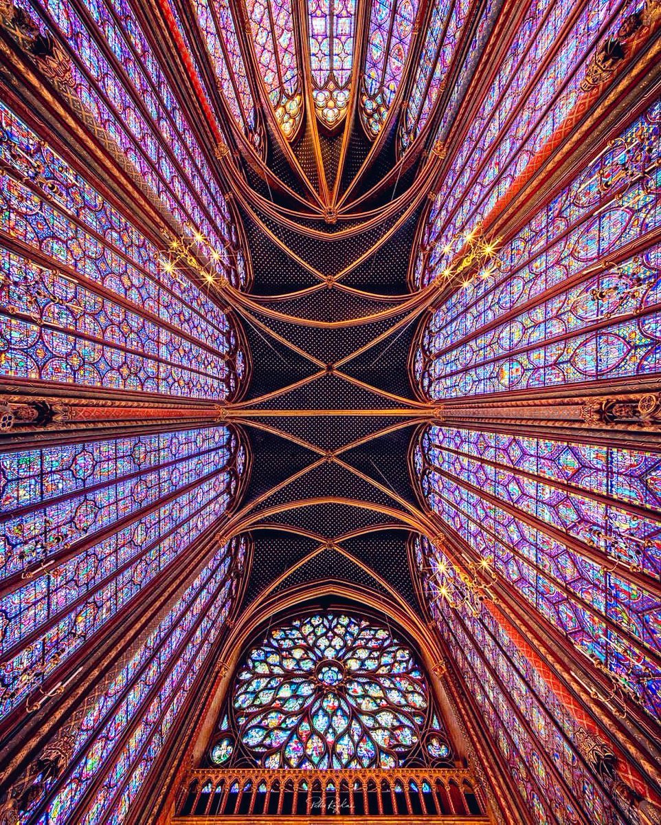 EmeseZsBalog's tweet photo. Beauty is transcendence. In beauty, mortals can experience a piece of the eternal. https://t.co/1YPlVy4TOX