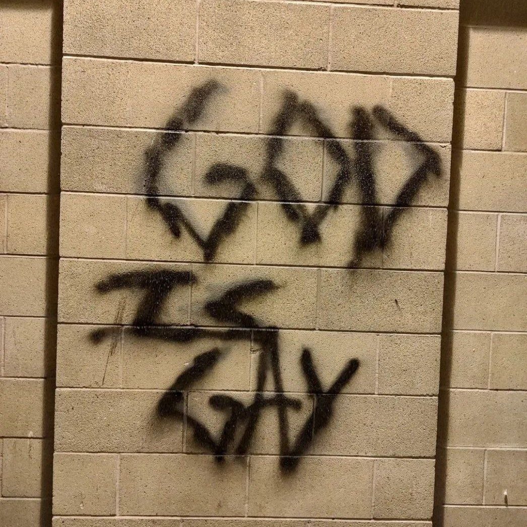 GodIsGaylikeme's tweet photo. همه عکسامو پاک کردم :)
همش نود بود روم نمیشد توییت/منشن بزنم...
#GodIsGay https://t.co/OaXyIxmWvw