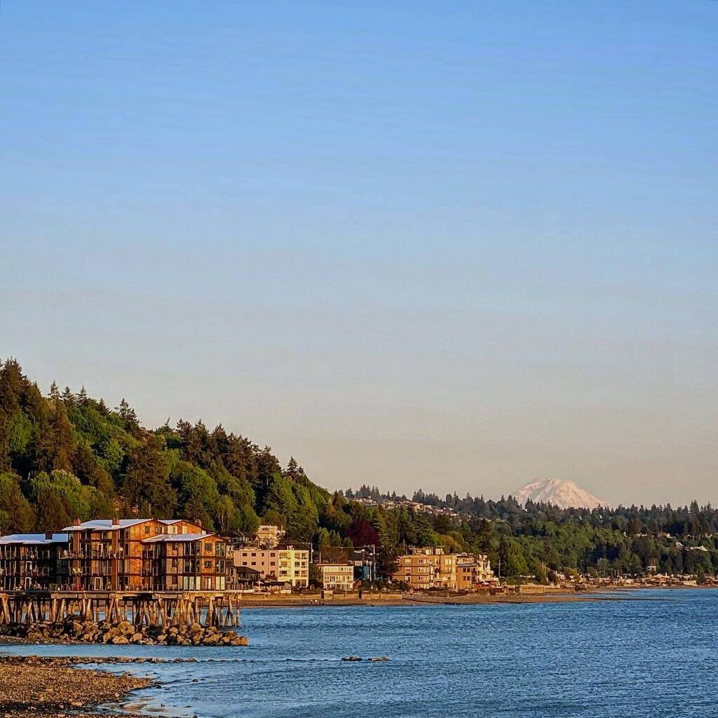 Robinsonpost's tweet image. Mountain is out, so you know I’m running. #runwithaview instagr.am/p/CsNkhjtuqDT/