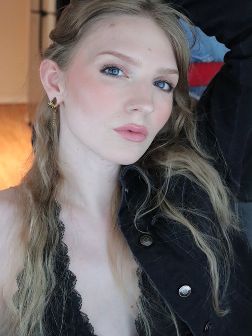 normie luce ✨ https://t.co/L3oHs9yTx1
