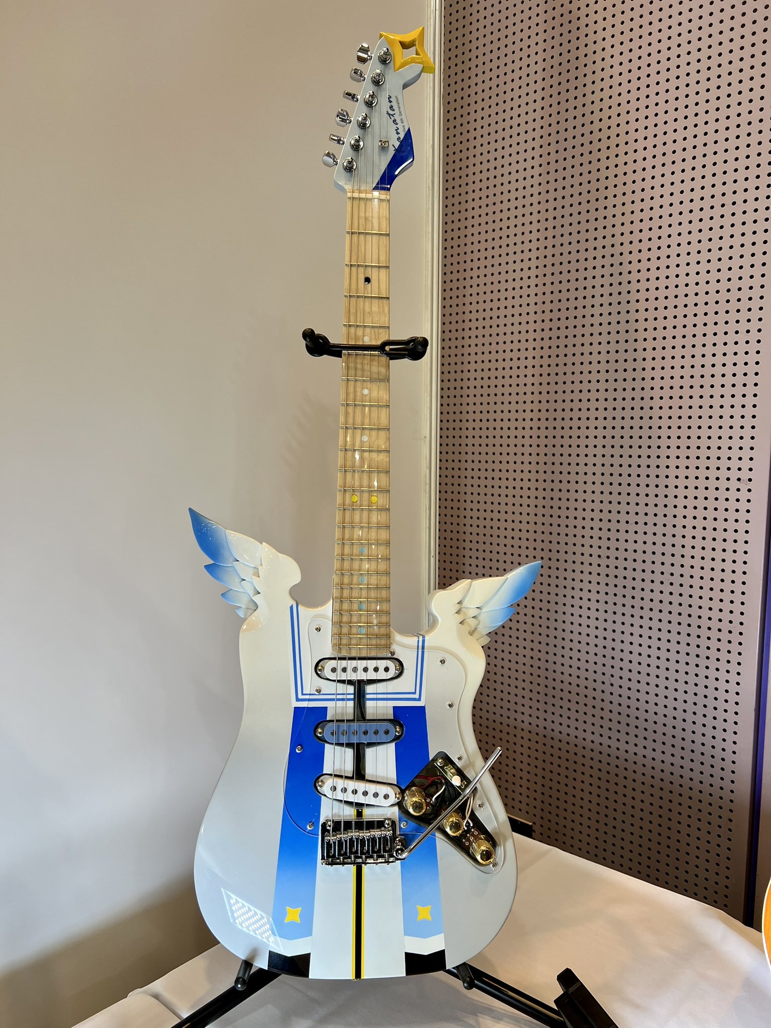 Amazon.co.jp: ミニチュアギター 忌野清志郎 FENDER ESQUIRE
