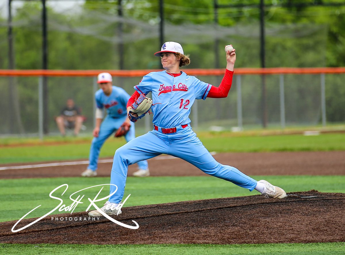 SR_Photog_Guy's tweet photo. @CoachA8 @GCBaseball2022 @DispatchFrank @dp_dispatch Always a great day when my path crosses @CoachA8 🙌 good seeing you Skipper! Best of luck T you and the squad heading into the post season ⚾️👊🏼 #Grind4State #Time2Roll #614_Baseball #LetzGo https://t.co/GLJ0VwCSUE