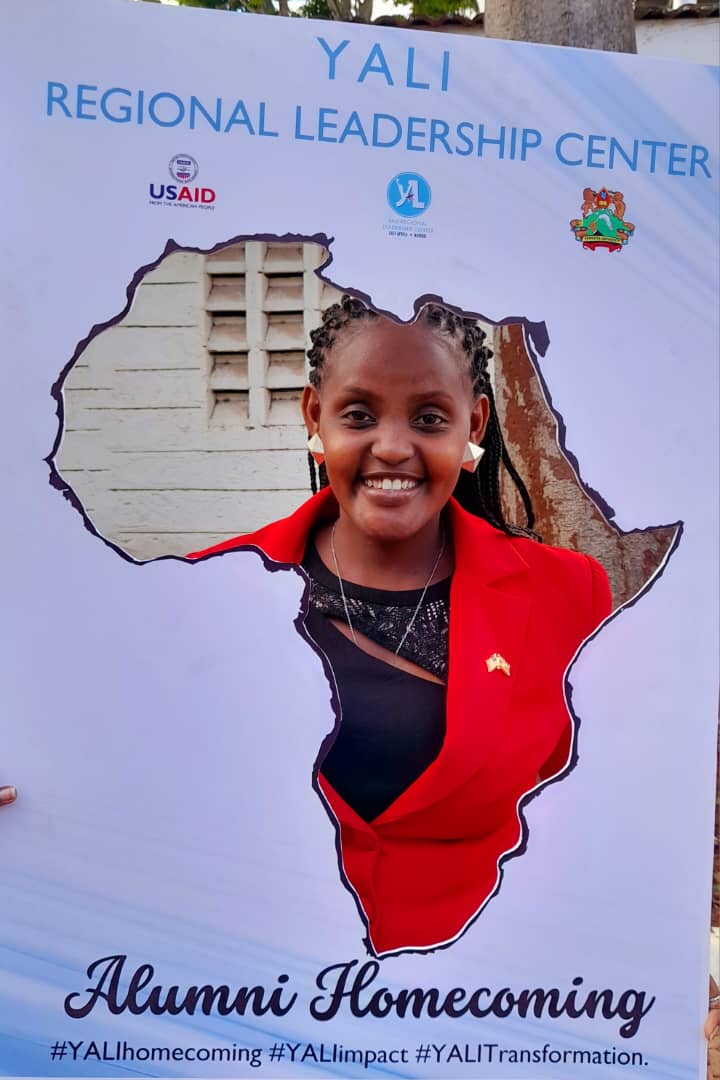 hope_katushabe's tweet photo. Yesterday is not ours to recover but tomorrow is ours to gain.
Blessed Sunday....
#YaliTransforms
@YALIRLCEA
@usmissionuganda https://t.co/iYq1I5DcCU