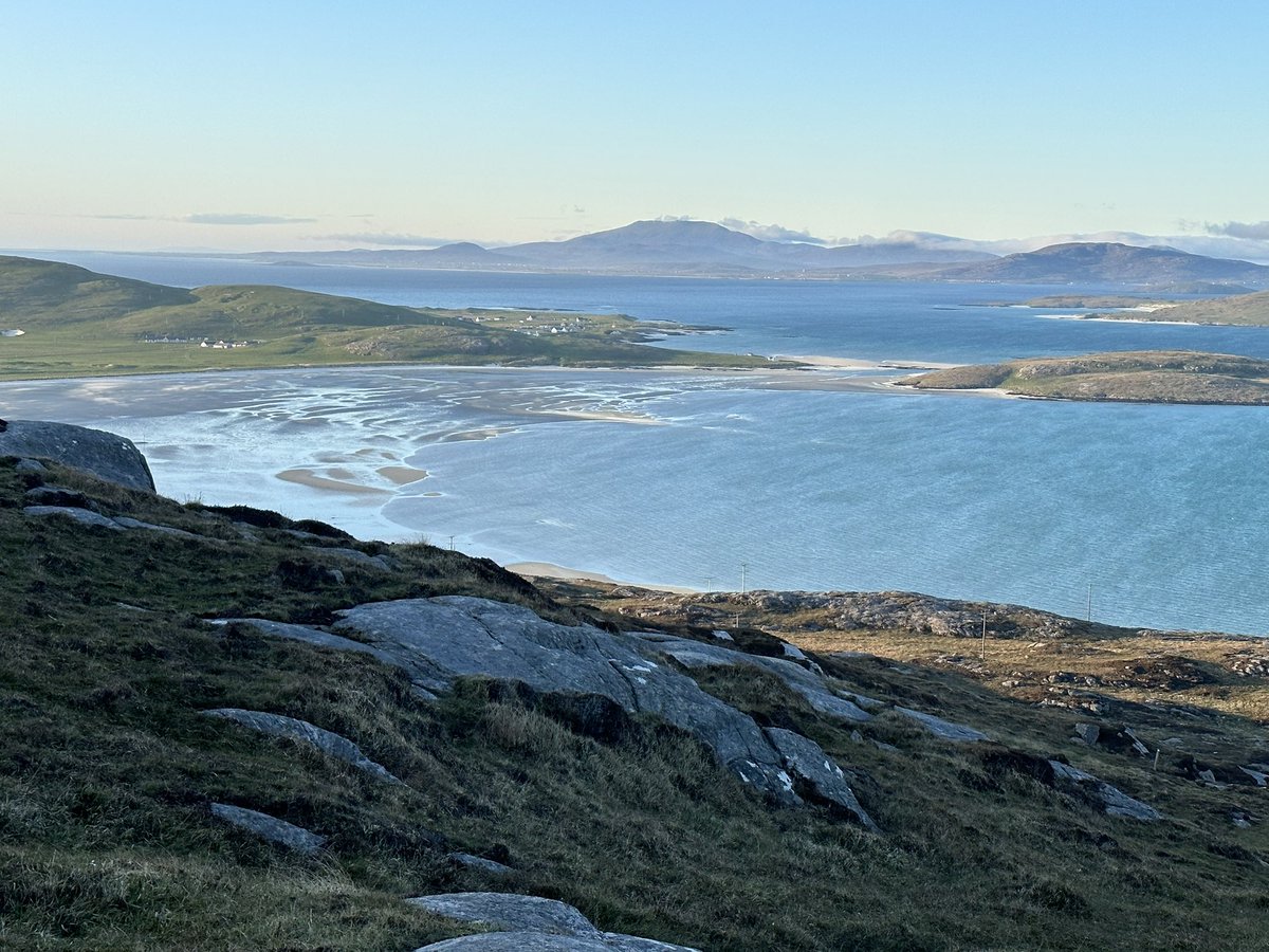 WWPostdadW's tweet photo. see|try|explore|learn|imagine

head off on an adventure - by foot or bike, explore &amp; learn anew

#OuterHebrides
#HebrideanWay 

Week 18|52 ‘23  images|ideas own https://t.co/NgShmqDU8G