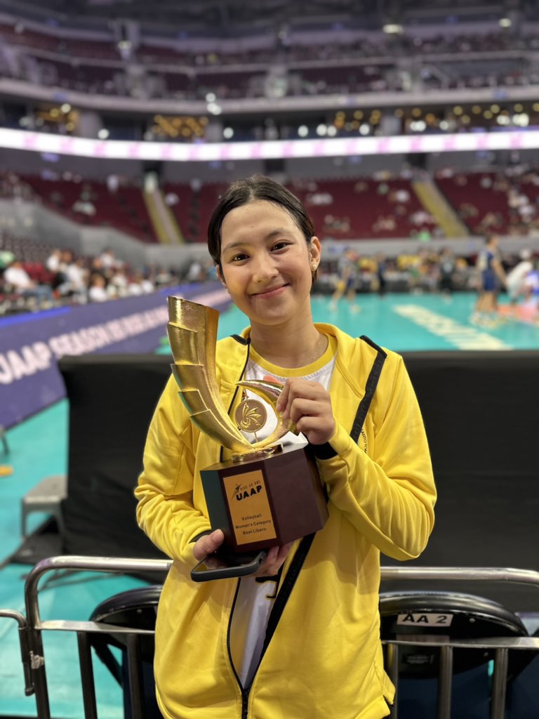 eyaalauree's tweet photo. Our best libero 💛 #GoUSTe #UAAPSeason85 https://t.co/p7JAEaArZ4