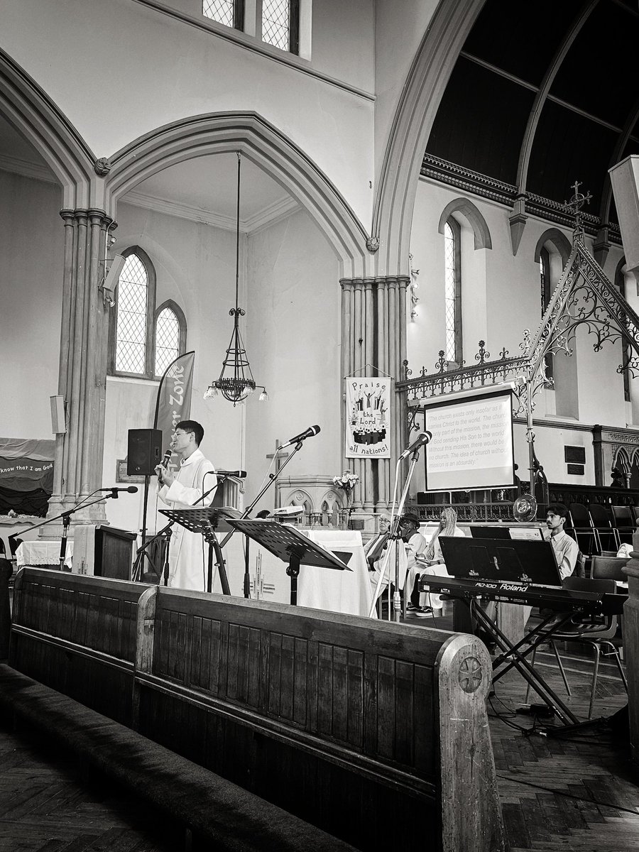 Happy Sunday 👋👋🏾👋🏿
Please join us for our Sunday service at 11am at St John's Church, Stratford E15. If you can't make it in person, please join by watching our live Facebook stream.
#StJohnsE15 #COE #LondonChurch #EastLondonChurch