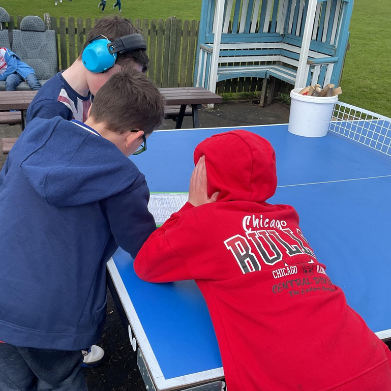 stlaurencejr's tweet photo. π Year 4 had a blast using the Enrich orienteering set up π§ to explore the great outdoors and soak up some sun βοΈ Fresh air and exercise? Yes, please! πββοΈπββοΈ #OrienteeringFun #OutdoorAdventures #Year4 #StLaurence π³π²πΏπΊοΈ
@AquilaTrustUK @enrichedu https://t.co/Bz2ivHvw7U