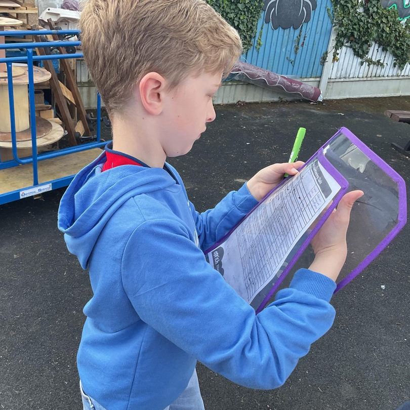 stlaurencejr's tweet photo. π Year 4 had a blast using the Enrich orienteering set up π§ to explore the great outdoors and soak up some sun βοΈ Fresh air and exercise? Yes, please! πββοΈπββοΈ #OrienteeringFun #OutdoorAdventures #Year4 #StLaurence π³π²πΏπΊοΈ
@AquilaTrustUK @enrichedu https://t.co/Bz2ivHvw7U