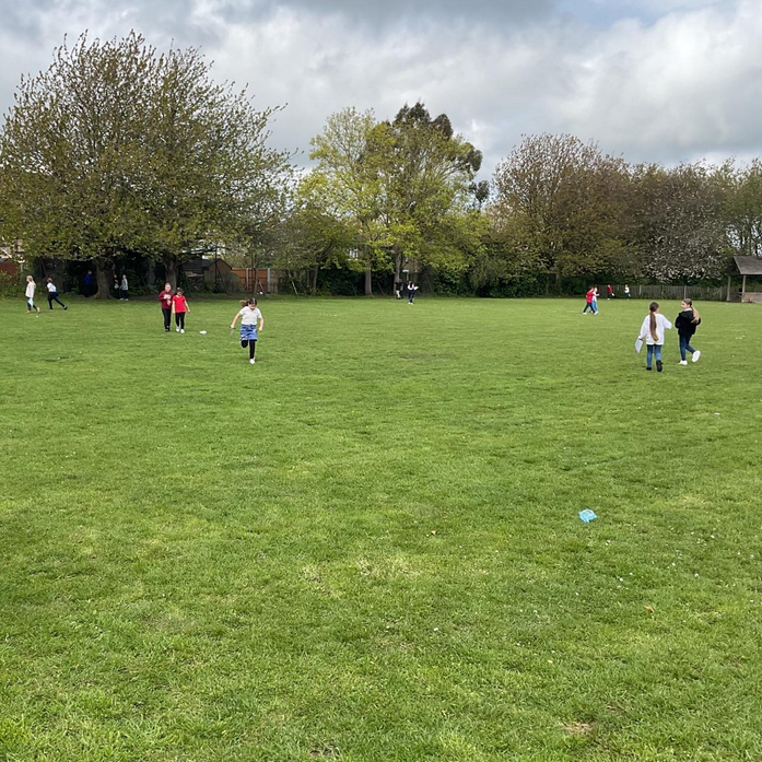 stlaurencejr's tweet photo. π Year 4 had a blast using the Enrich orienteering set up π§ to explore the great outdoors and soak up some sun βοΈ Fresh air and exercise? Yes, please! πββοΈπββοΈ #OrienteeringFun #OutdoorAdventures #Year4 #StLaurence π³π²πΏπΊοΈ
@AquilaTrustUK @enrichedu https://t.co/Bz2ivHvw7U
