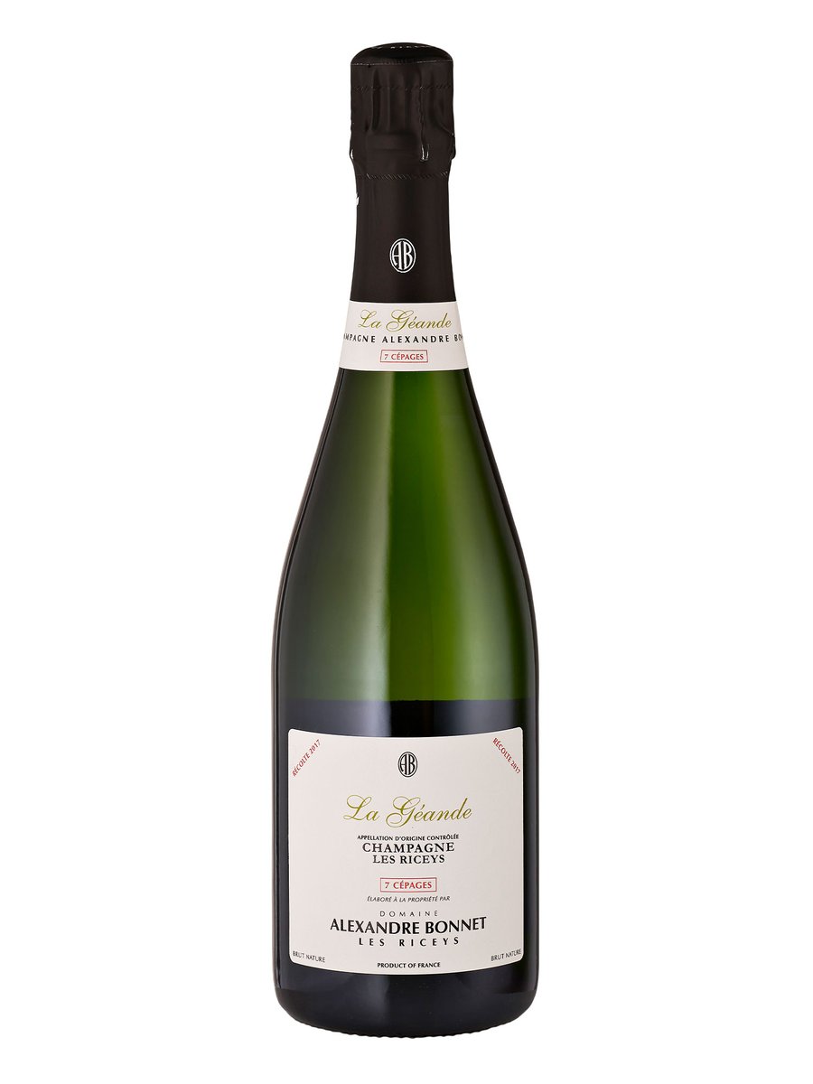 WineNewsIt's tweet photo. A #pranzo lo #Champagne #BrutNature #LaGéande7Cépages 2017 di #AlexandreBonnet, dalla variegata tavolozza di aromi - tra cui pesca, pera, albicocca e mandorla con note di acacia e caprifoglio - oltre a una lunga persistenza in bocca, https://t.co/RqUVAv5b6Y https://t.co/7DZFuwWwS2