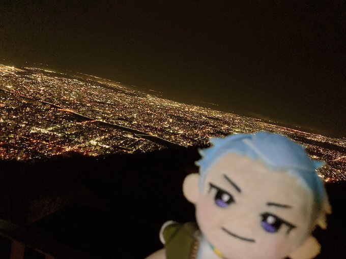 フォロワ〜〜さんに教えて頂いて初めて札幌近郊のもいわ山にご一緒させて頂いたんですがあまりに綺麗でメチャ吃驚したり、海鮮丼を大堪能したり、ずっと行き損ねていた空港温泉についに行ったりしてメチャ楽しピープルになりましたわ!