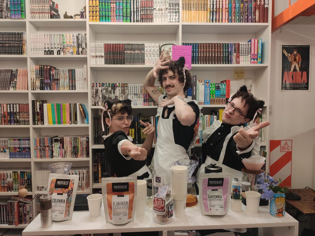 __millannn's tweet photo. Ustedes no se dan una idea de lo hermoso y divertido que estuvo el Maid Café!! https://t.co/sT2JaeVI35