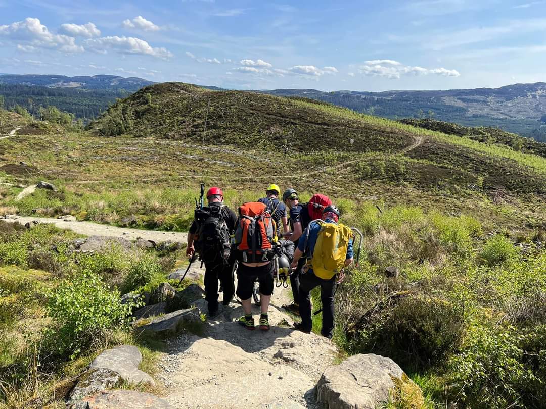 #Callout 22/23 - the team were called out yesterday by <a href="/PSOSForthValley/">Police Scotland Forth Valley</a> to an injured walker on Ben A'an. 

We wish the casualty a speedy recovery.

<a href="/ScottishMR/">Scottish MR</a>
<a href="/lomondtrossachs/">Loch Lomond & The Trossachs</a>

#KillinMRT