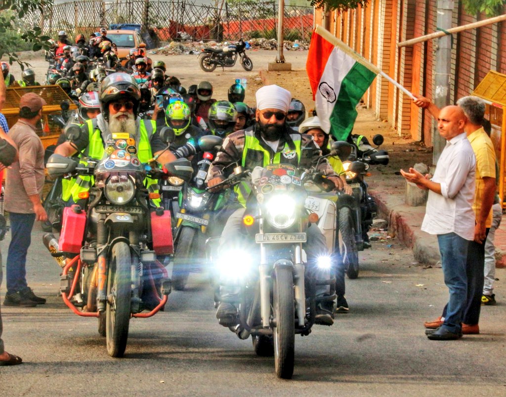 Loksansad_india's tweet photo. The joy of riding with a purpose!

We would like to extend our heartfelt thanks to everyone who participated in our Bike Rally for #YamunaSansad today!

Let's keep the momentum going and continue to make a positive impact. https://t.co/r5UNdsEAd3