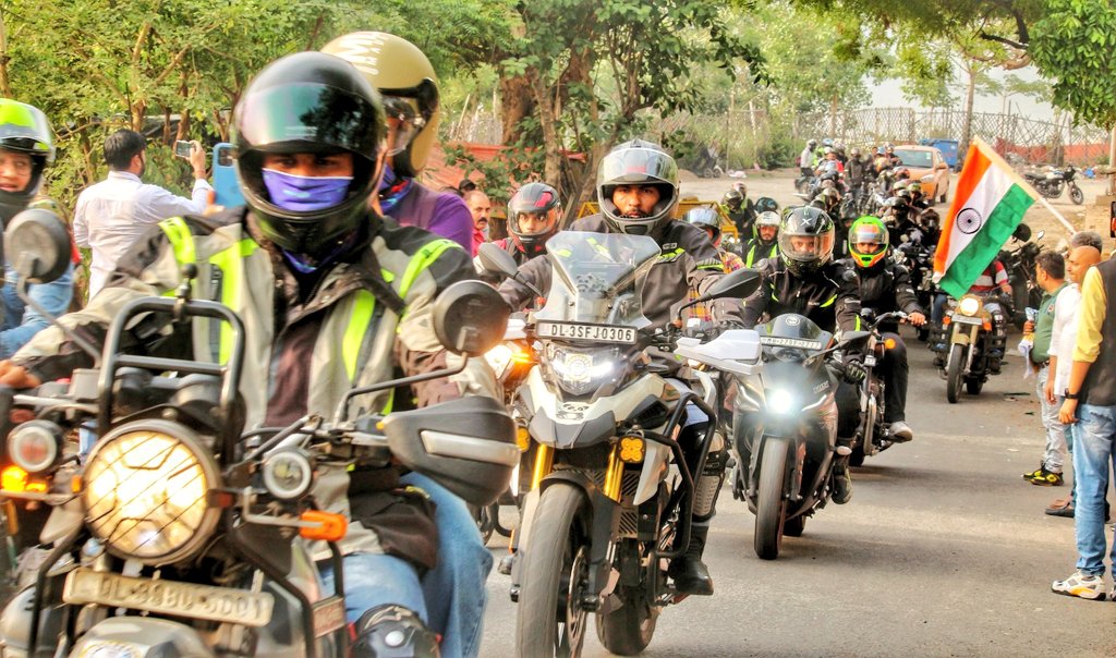 Loksansad_india's tweet photo. The joy of riding with a purpose!

We would like to extend our heartfelt thanks to everyone who participated in our Bike Rally for #YamunaSansad today!

Let's keep the momentum going and continue to make a positive impact. https://t.co/r5UNdsEAd3