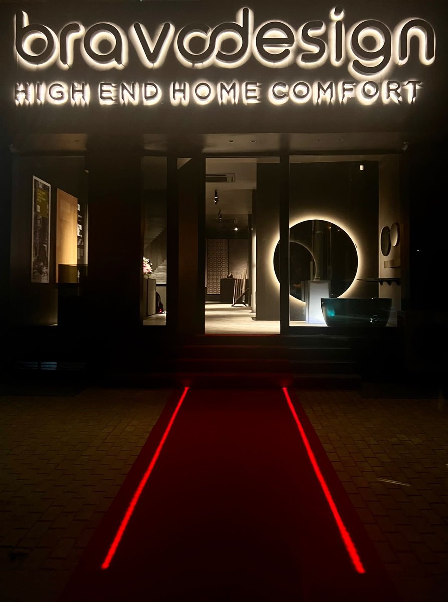 ItalyinKRI's tweet photo. The Consulate attended the opening of the "BRAVO DESIGN" showroom in Erbil, that features contemporary Italian brands in Architecture and Interior design 🇮🇹 #Modulnova #Henge #Tabu
#ListoneGiordano #AntonioLupi #Agape https://t.co/n1il0hteUR