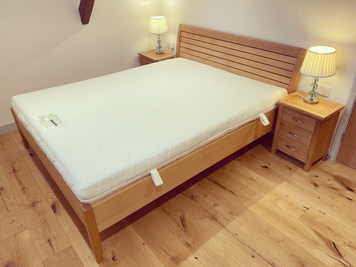 DemkoUK's tweet photo. Do you want to #sleep #healthy and #comfortable? Yes you can in a 100% #organic #Demko #bed! Our beds are made of only 100% #natural materials and  come with certified #organicmattresses. Perfect choice for a #naturalhome #healthyhome.
Picture taken at #littlecomfortfarm. https://t.co/WSkoV8Mwim