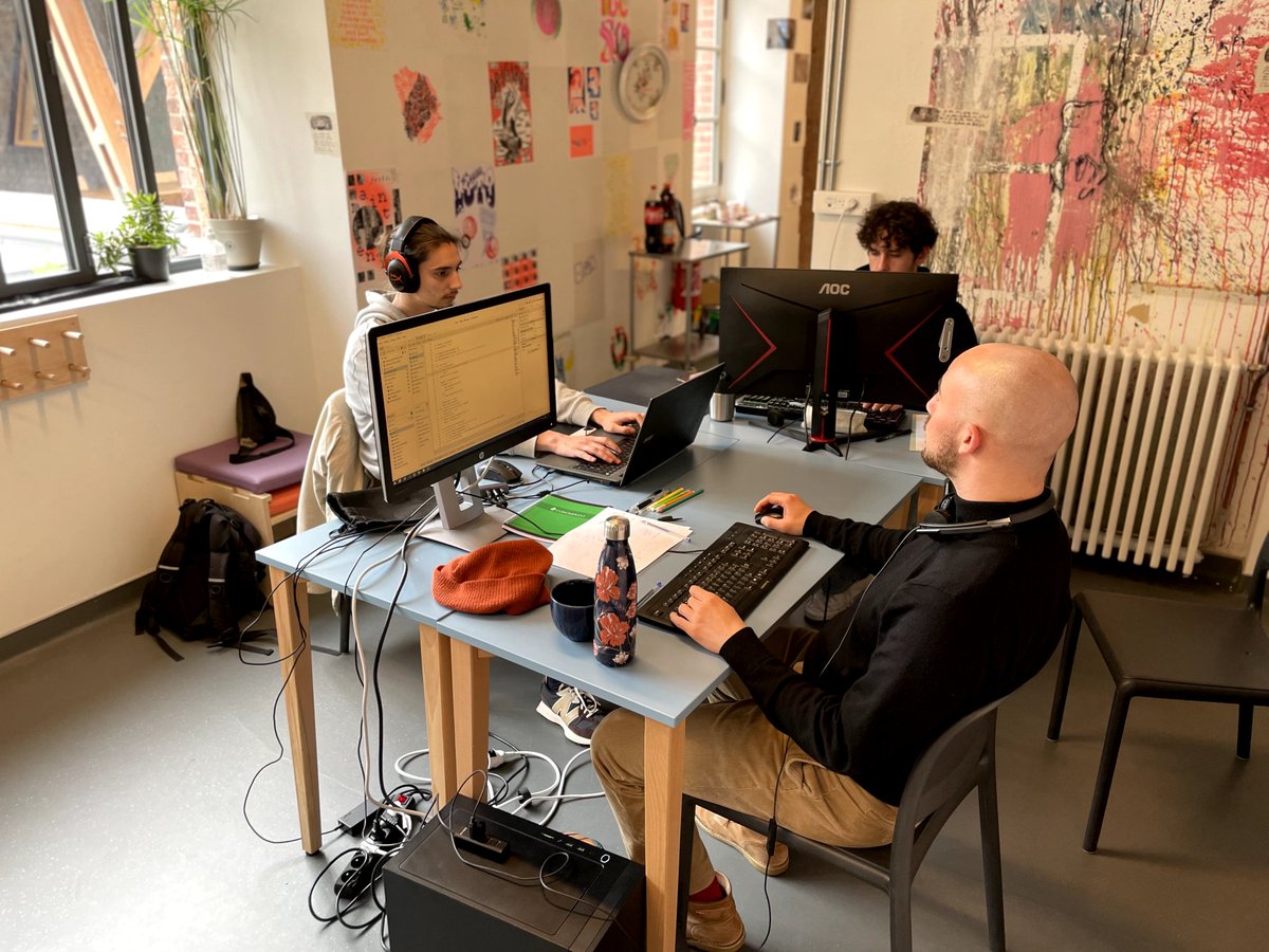 IndieColle's tweet photo. Dernière journée de #stunjam !
Voici quelques photos d'hier après-midi, les jammers sont concentrés !
On se retrouve vers 18h pour la restitution !
En présentiel : 📍édulab pasteur, 1 place pasteur
Sur Twitch : https://t.co/4BN8IT56E2 https://t.co/V21MsnE1Ss