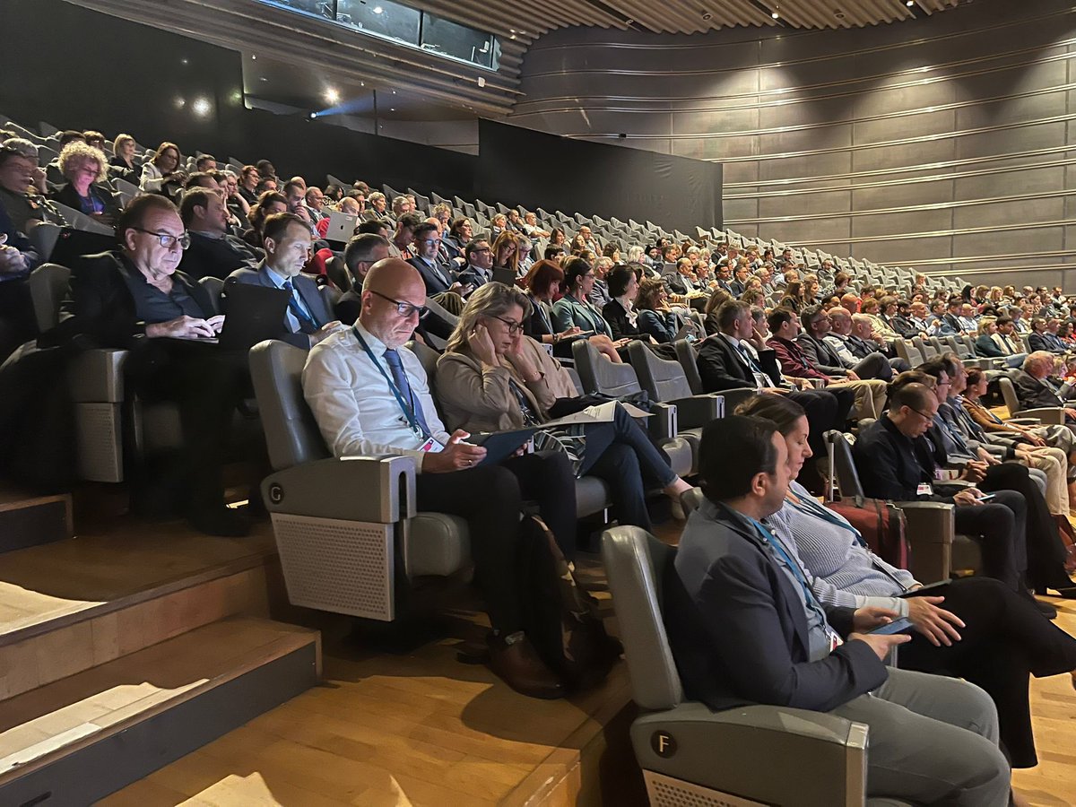Le Congrès du #RéseauMlfMonde 2023 ouvre ses portes à <a href="/VilledeReims/">Ville de Reims</a> ! Animé par <a href="/alexgoude/">Alex Goude</a>. 3 jours d'échanges, de conférences, de tables rondes...autour du thème : enseigner la vérité ? Un défi toujours renouvelé. Suivez l'événement via #CongrèsMlf et sur congres.mlfmonde.org/reims2023/
