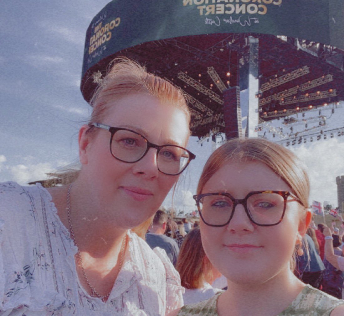 ALieutenancy's tweet image. Fantastic to see some of the fabulous photos from one of the #CountyAntrim ☘️ representatives, @madison_w47, at the #CoronationConcert at #WindsorCastle. Thank you for sharing! @nichildrenshosp