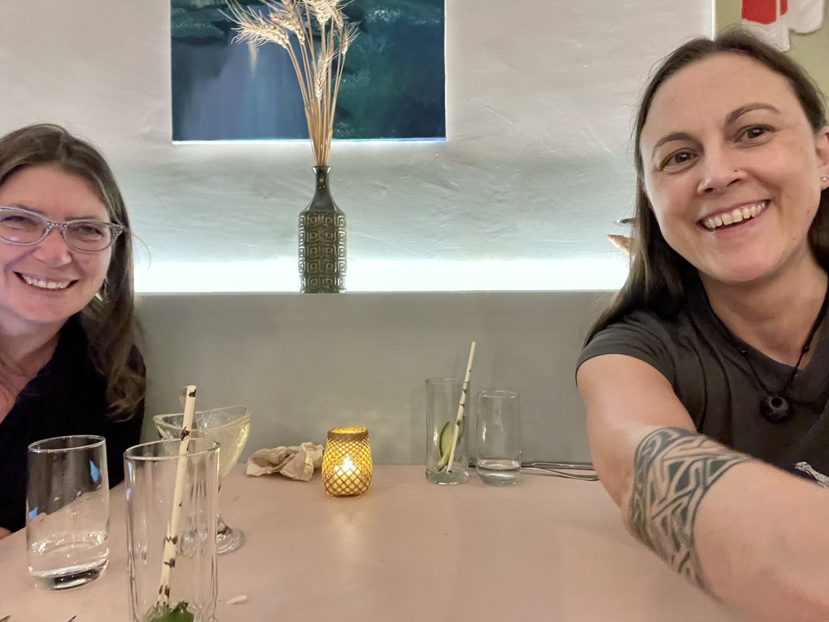 NatashaBarret18's tweet image. Really enjoyable Information Architecture course @WellingtonUni professional this week &amp;amp; managed to fit in meet up with an old friend 🖤

#professiondevelopment #VUW #Wellington #ontologies #InformationArchitecture #taxonomies #IRM #IG #training #courses