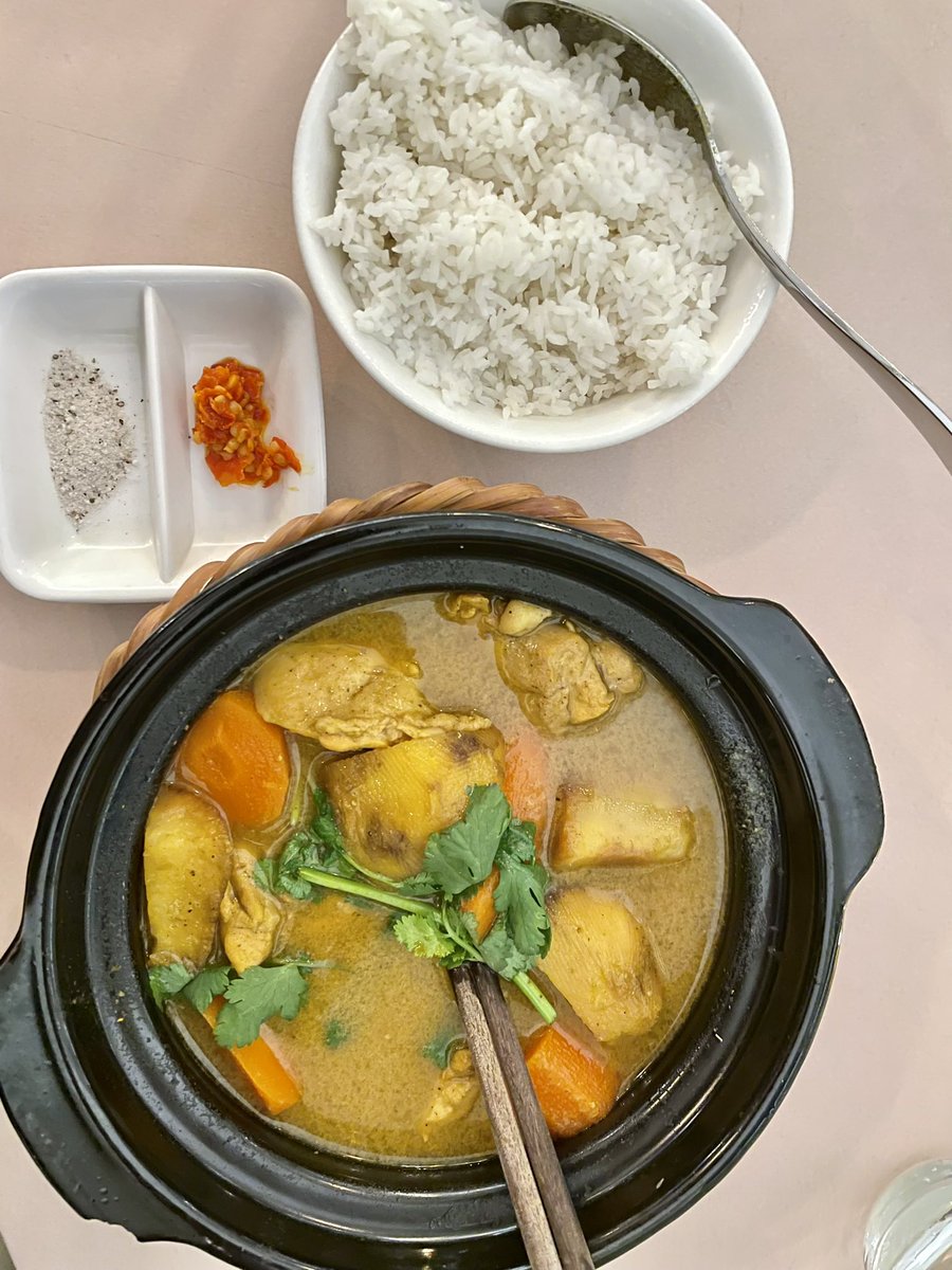 NatashaBarret18's tweet image. Really enjoyable Information Architecture course @WellingtonUni professional this week &amp;amp; managed to fit in meet up with an old friend 🖤

#professiondevelopment #VUW #Wellington #ontologies #InformationArchitecture #taxonomies #IRM #IG #training #courses